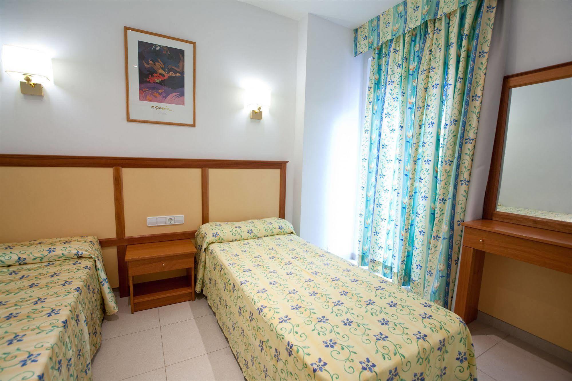 Apartamentos Royal Lloret de Mar Exterior photo